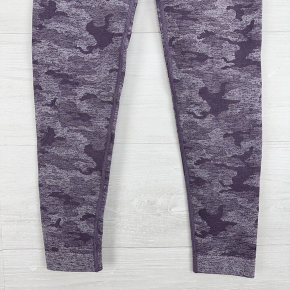 Gymshark Seamless Leggings Size Small Lavender Camo High Rise Lift Butt Scrunch - Picture 3 of 10